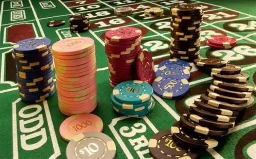 Người dùng Việt Nam truy cập nền tảng 66club trên điện thoại di động